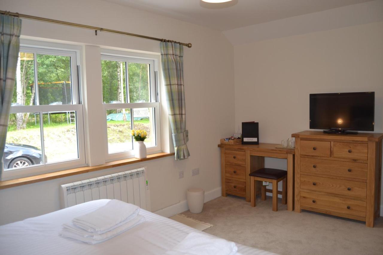 East Park B&B Roybridge Exteriör bild